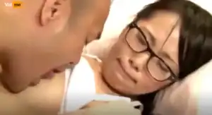 Tante Puasin Brondong di Hotel Viral